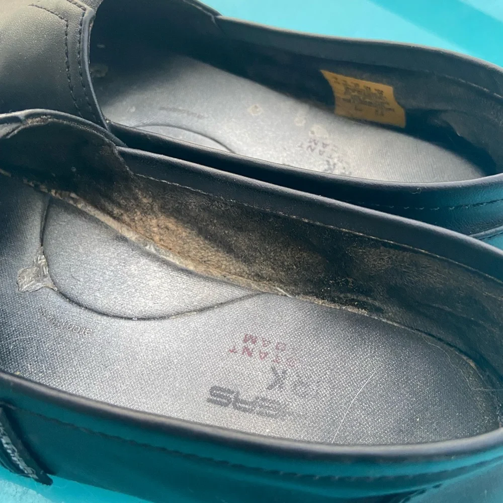 Skechers Black Slip-On Loafers: USED/PRE-OWNED/WELL WORN/OLD - Picture 9 of 12